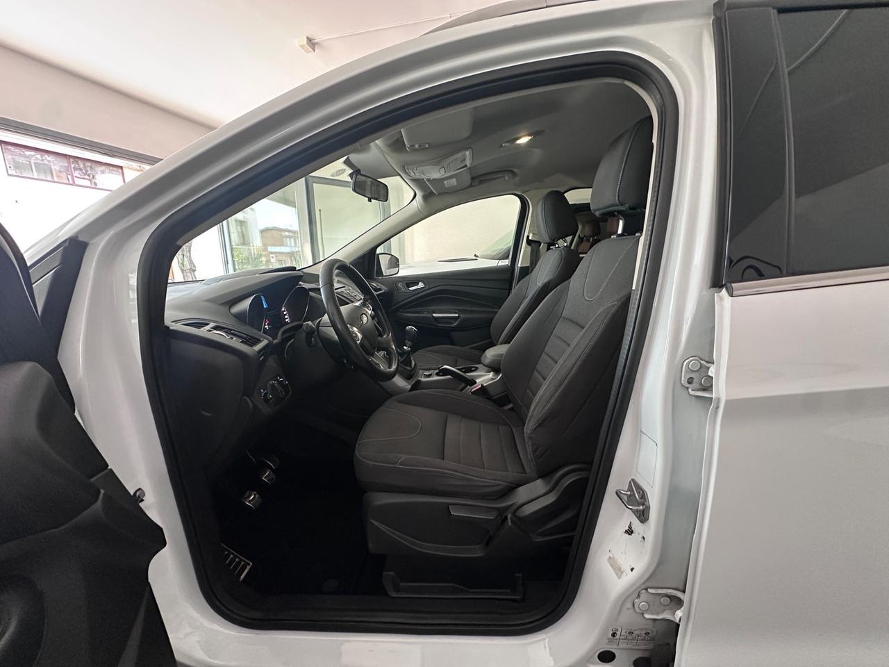 Ford Kuga 2.0 TDCI 140 CV 2WD