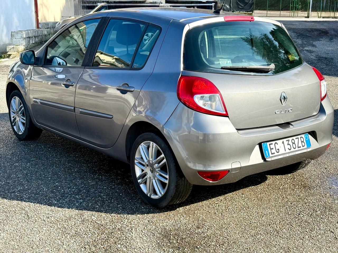 Renault Clio 1.2 16V 5 porte Live!