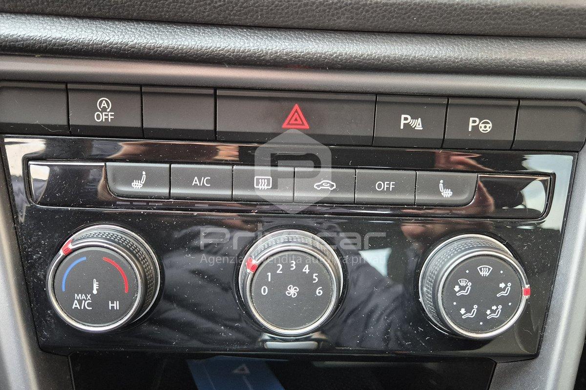 VOLKSWAGEN T-Roc 1.5 TSI ACT DSG Life