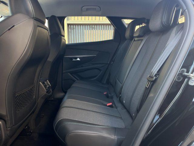 PEUGEOT 3008 1.5BlueHDi 130 EAT8 Allure Pack