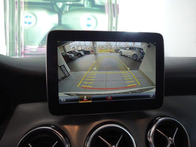 MERCEDES-BENZ GLA 200 d Automatic Premium AMG Line