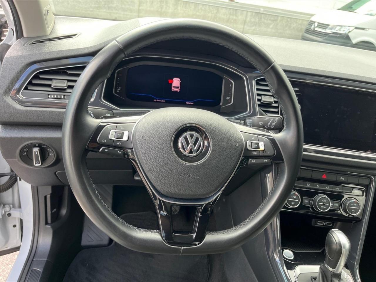 Volkswagen T-Roc 1.5 tsi advanced dsg