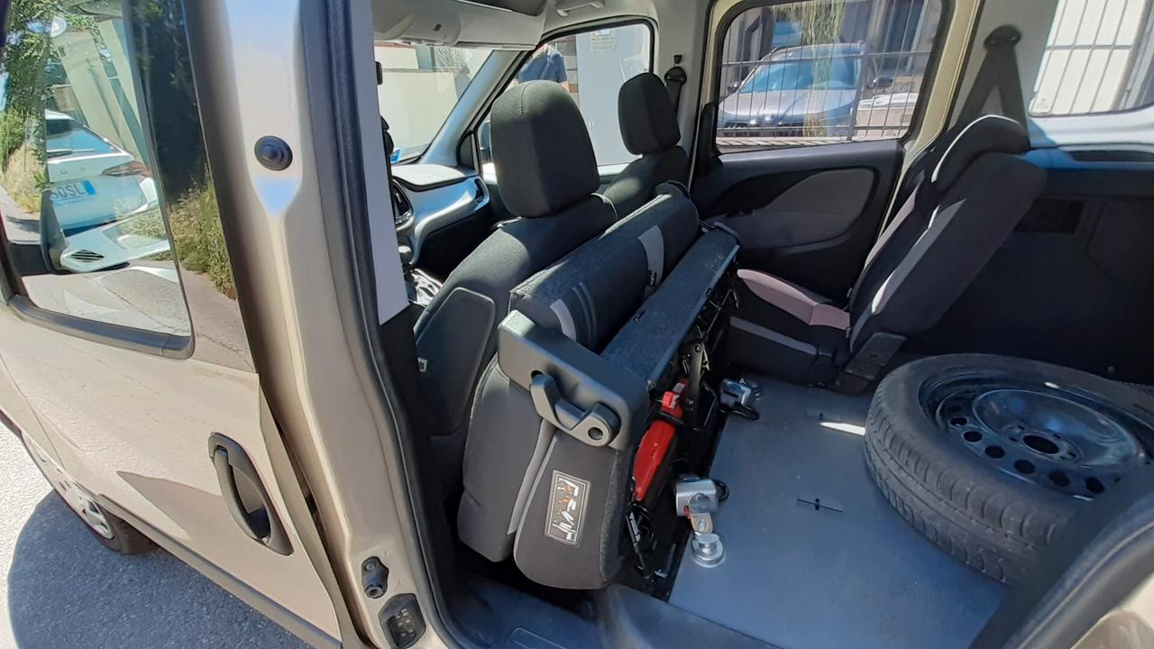Doblo trasporto disabili benzina 47.988 KM!!