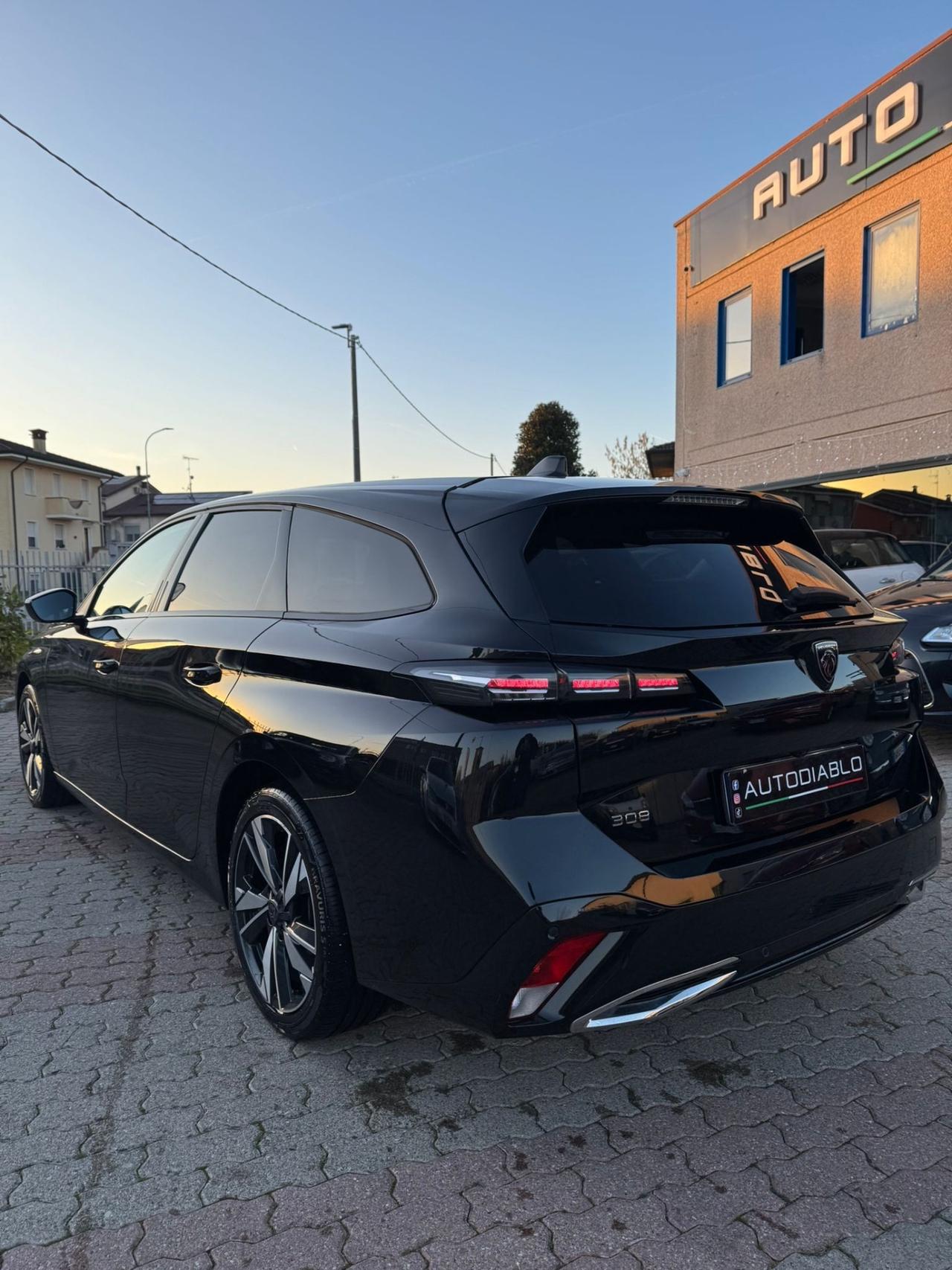 Peugeot 308 BlueHDi 130 S&S EAT8 SW Allure Pack