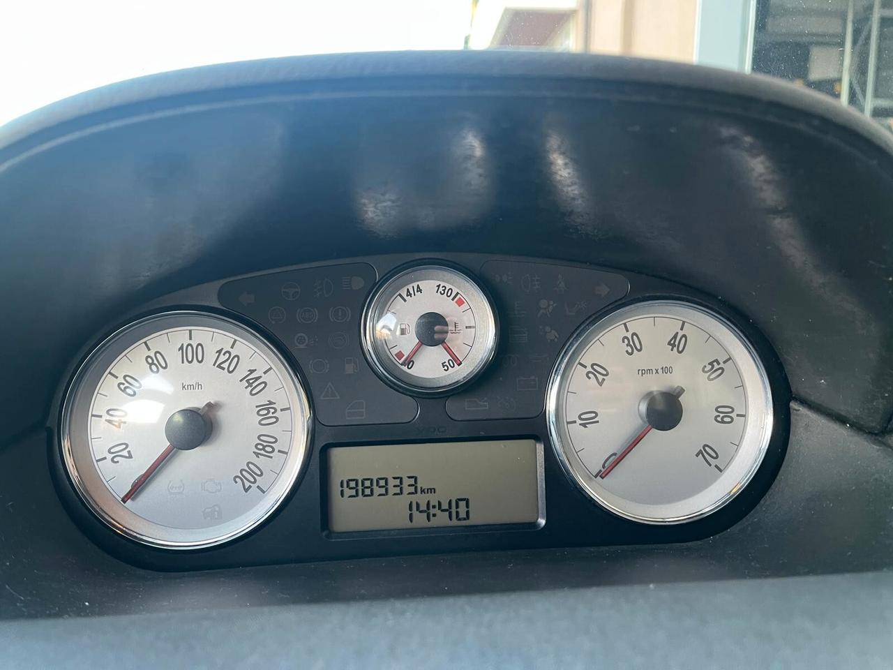 Lancia Ypsilon Ypsilon 1.2 16v Momo Design