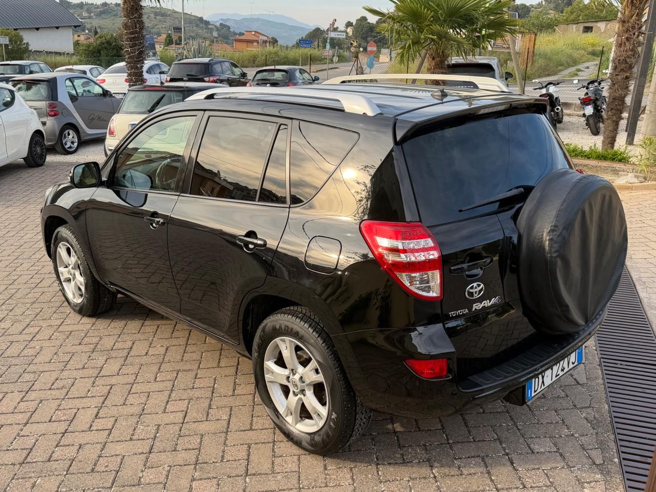 Toyota RAV 4 RAV4 2.2 D-4D 150 CV DPF Luxury