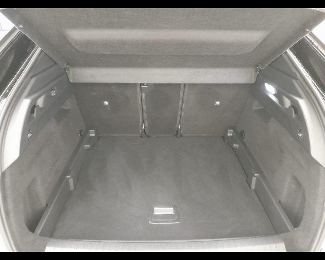 PEUGEOT 3008 1.2 hybrid GT 136cv e-dcs6