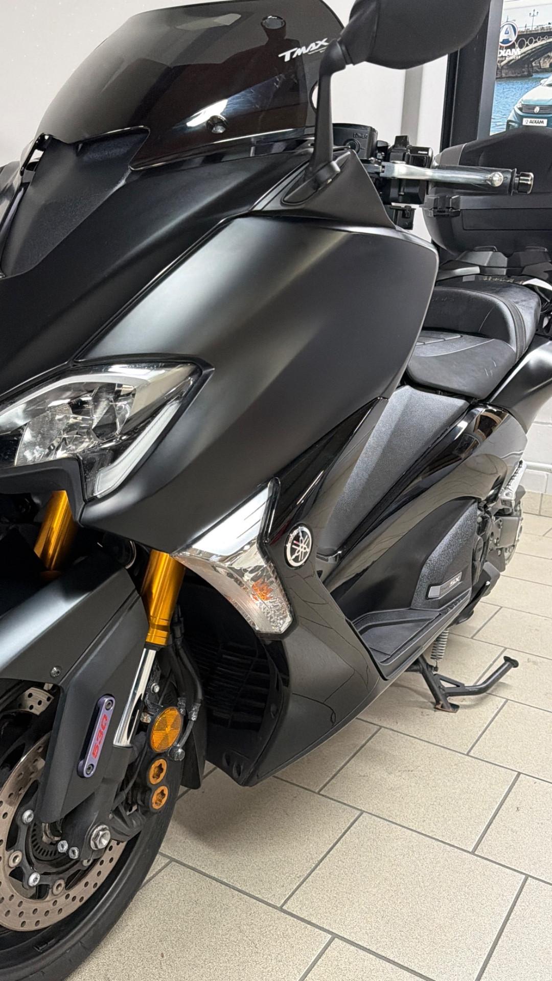 Yamaha T Max 530