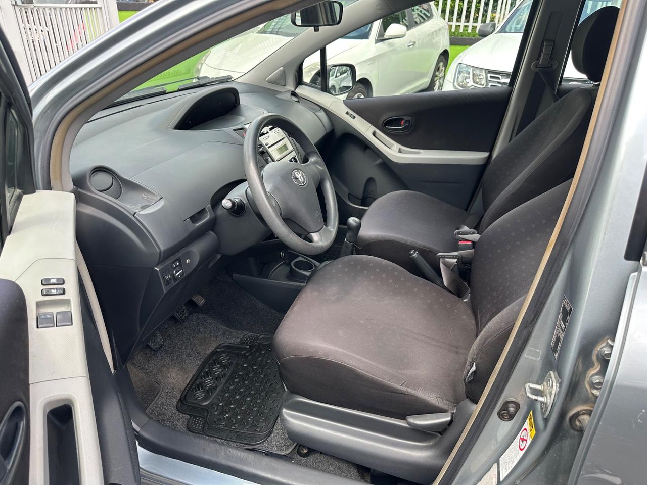 Toyota Yaris 1.0 5 porte Sol 2006