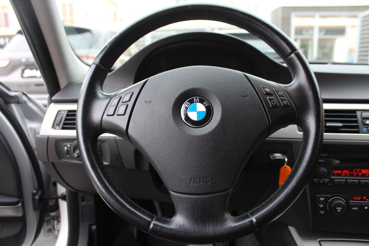 Bmw 320 320d cat Attiva