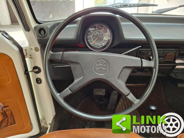 VOLKSWAGEN Maggiolino 1600 Karmann