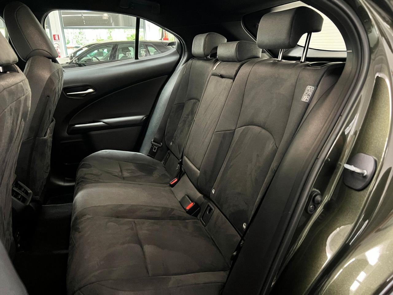 Lexus UX Hybrid Urban