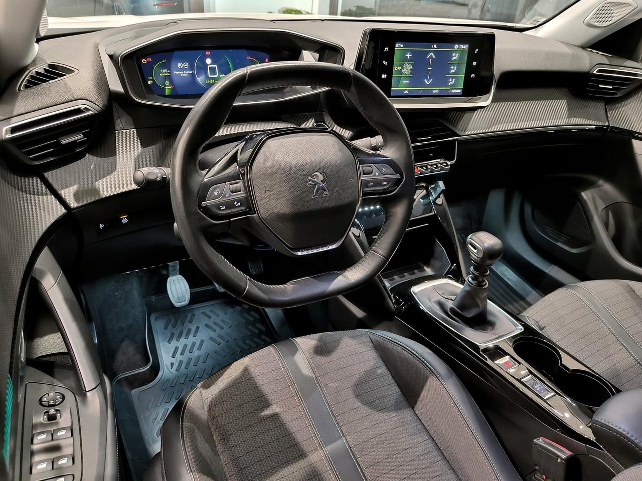 Peugeot 2008 PureTech 130 S&S EAT8 Allure