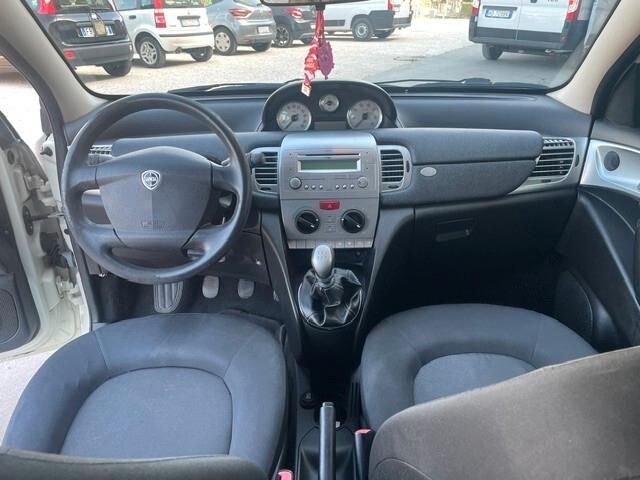 LANCIA YPSILON 1.2 69 CV DIVA – BENZINA – 02/2011