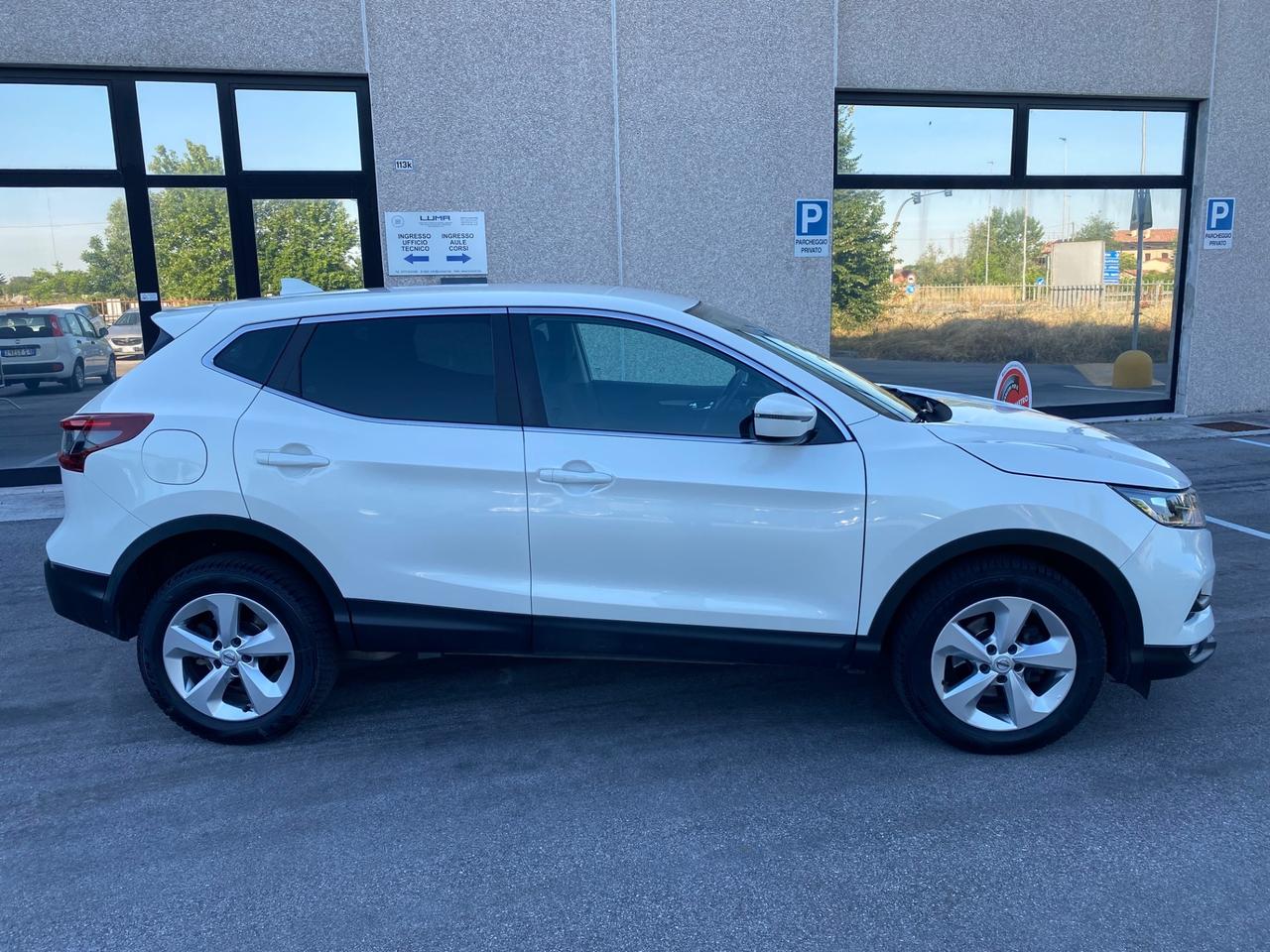 Nissan Qashqai 1.7 150 CV 4WD N1 Autocarro 5 Posti