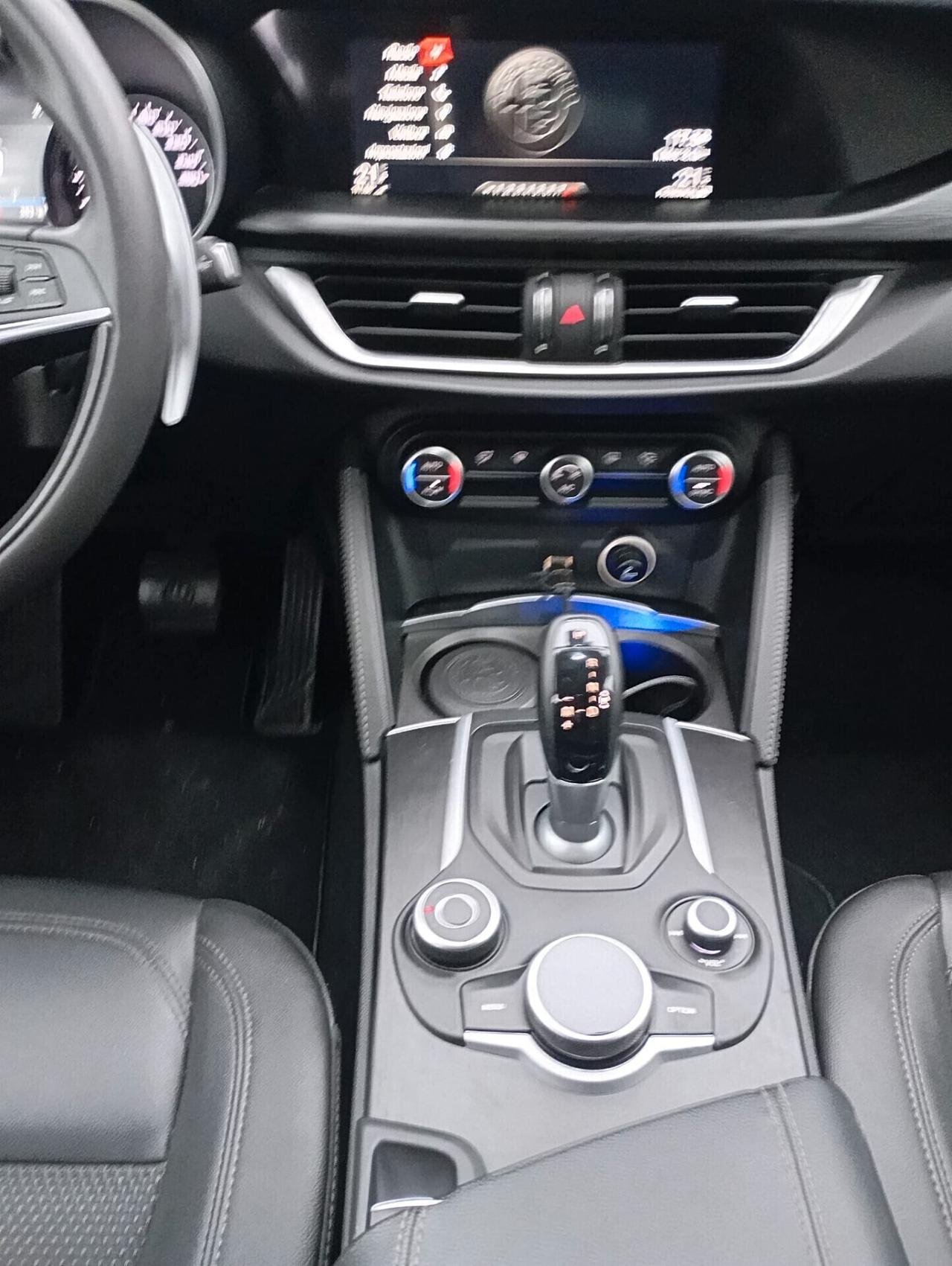 Alfa Romeo Stelvio Q4 2.2 Turbodiesel 210 cv automatico