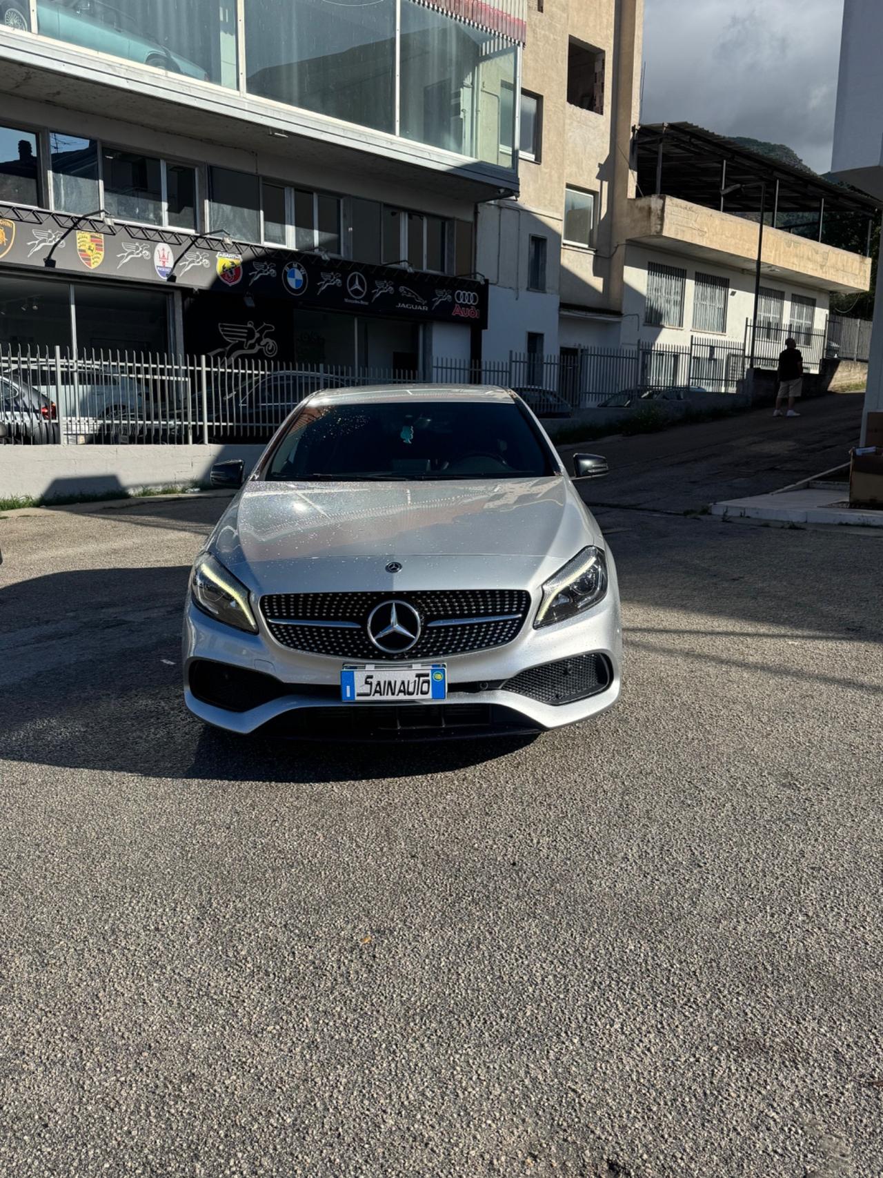 Mercedes-benz A 180 d Premium AMG Garanzia