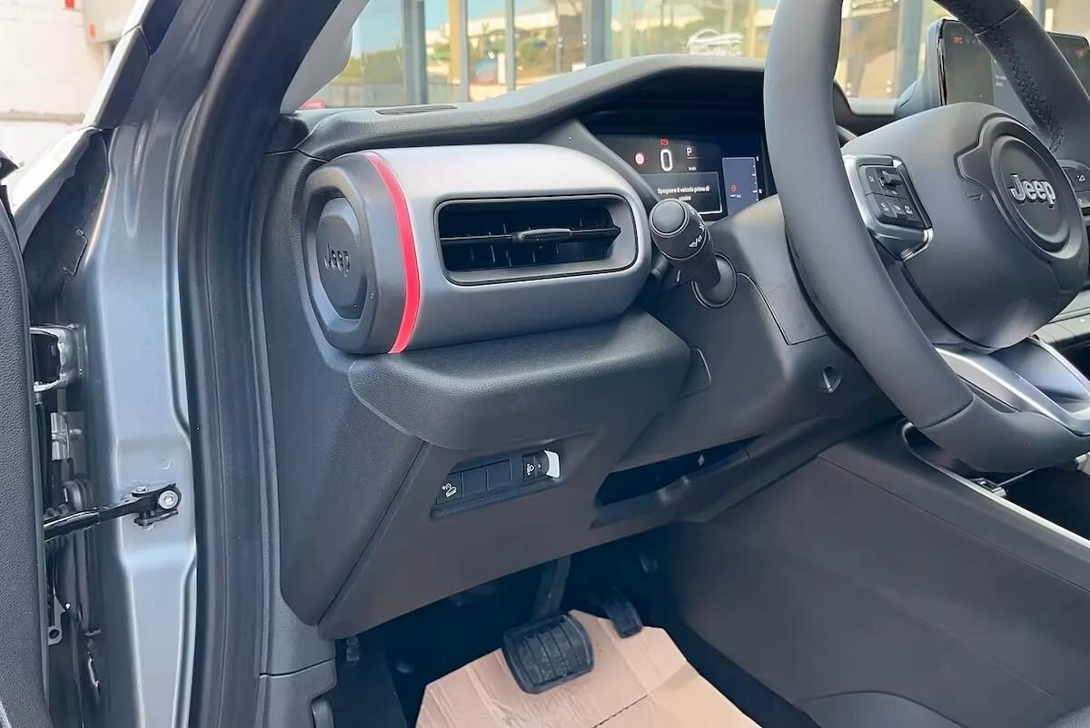 Jeep Avenger 1.2 Turbo 110 CV MHEV Summit