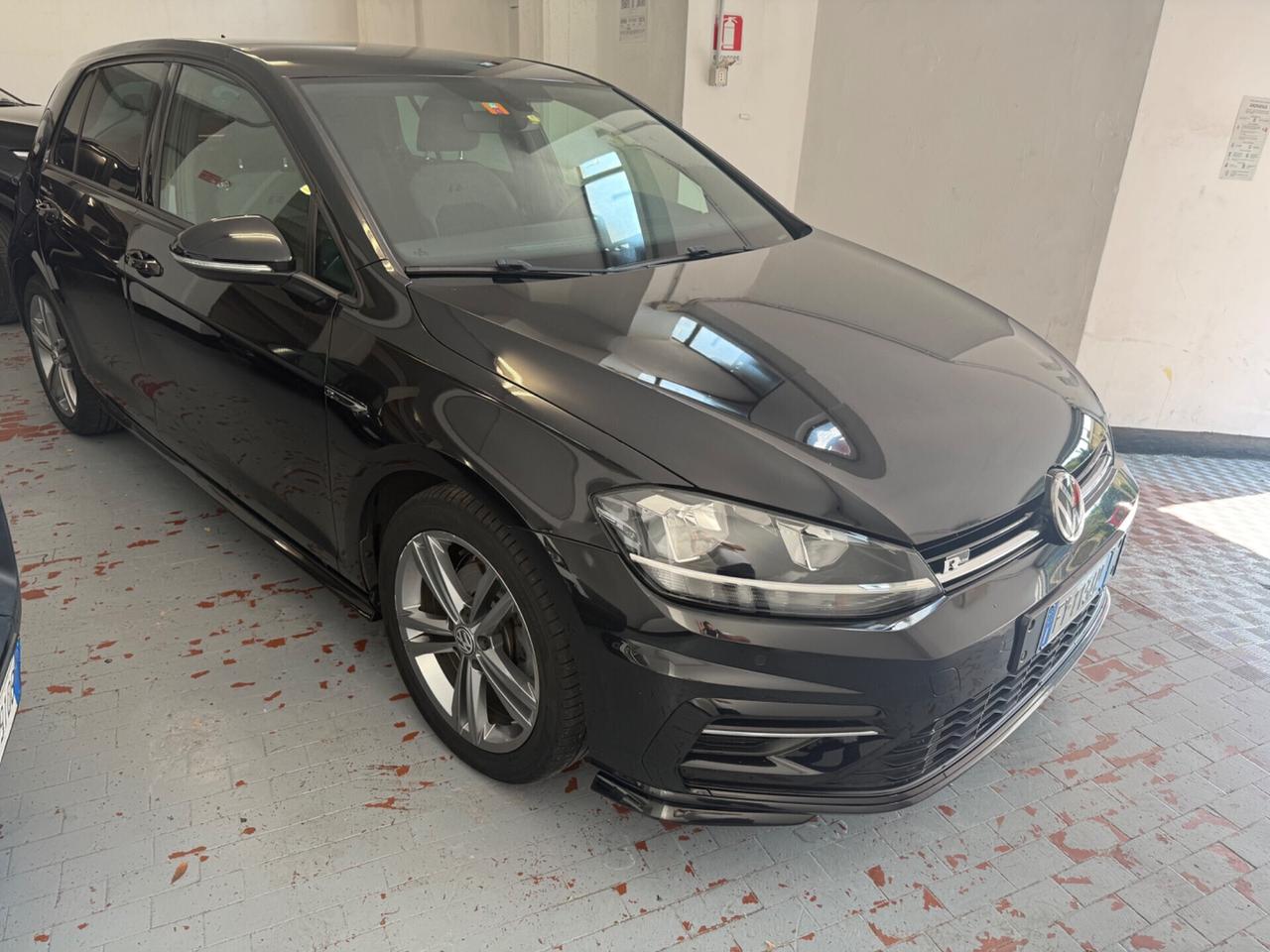 Volkswagen Golf 2.0 TDI DSG 5p R-LINE BlueMotion Technology