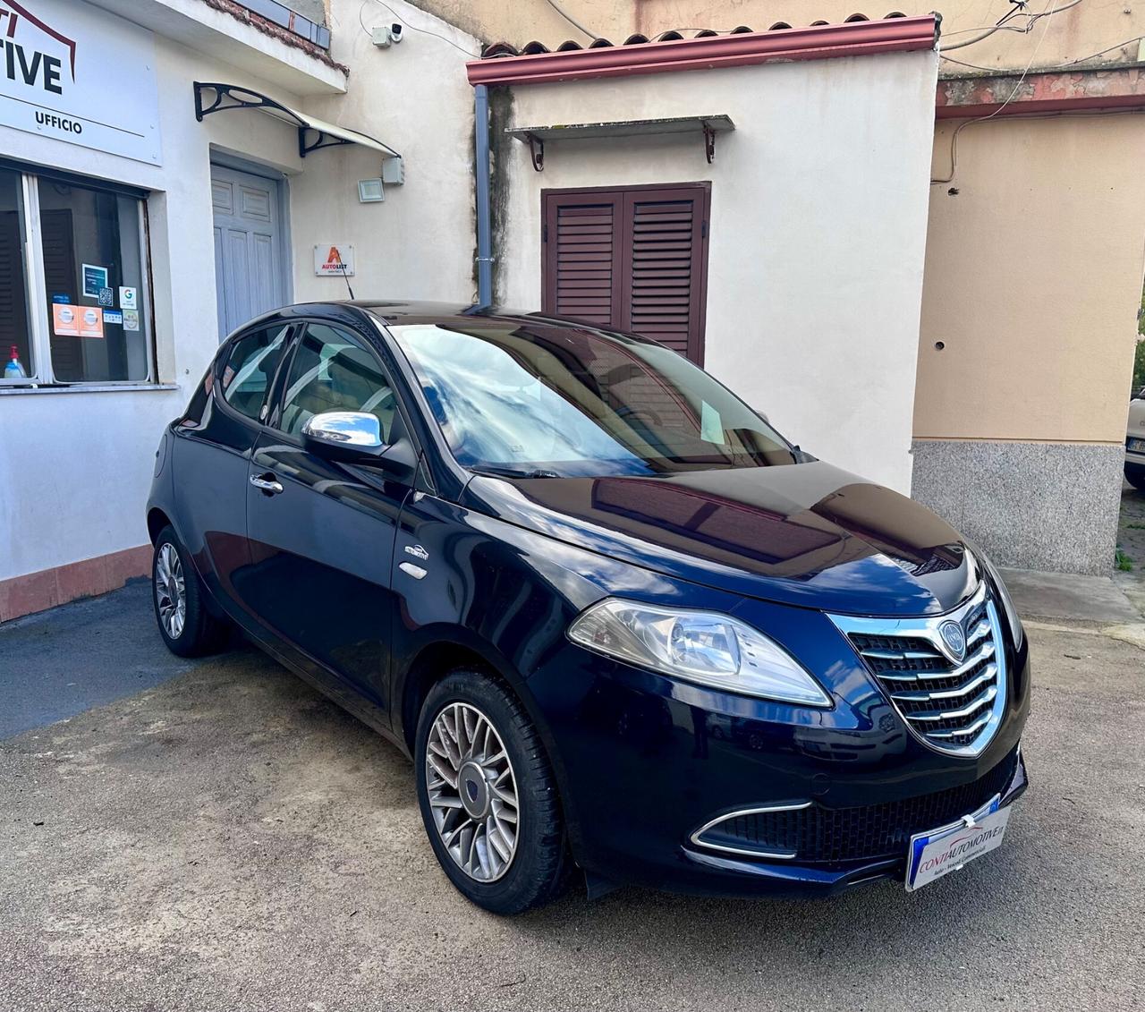 Lancia Ypsilon 1.2 69 CV 5 porte GPL Ecochic Gold