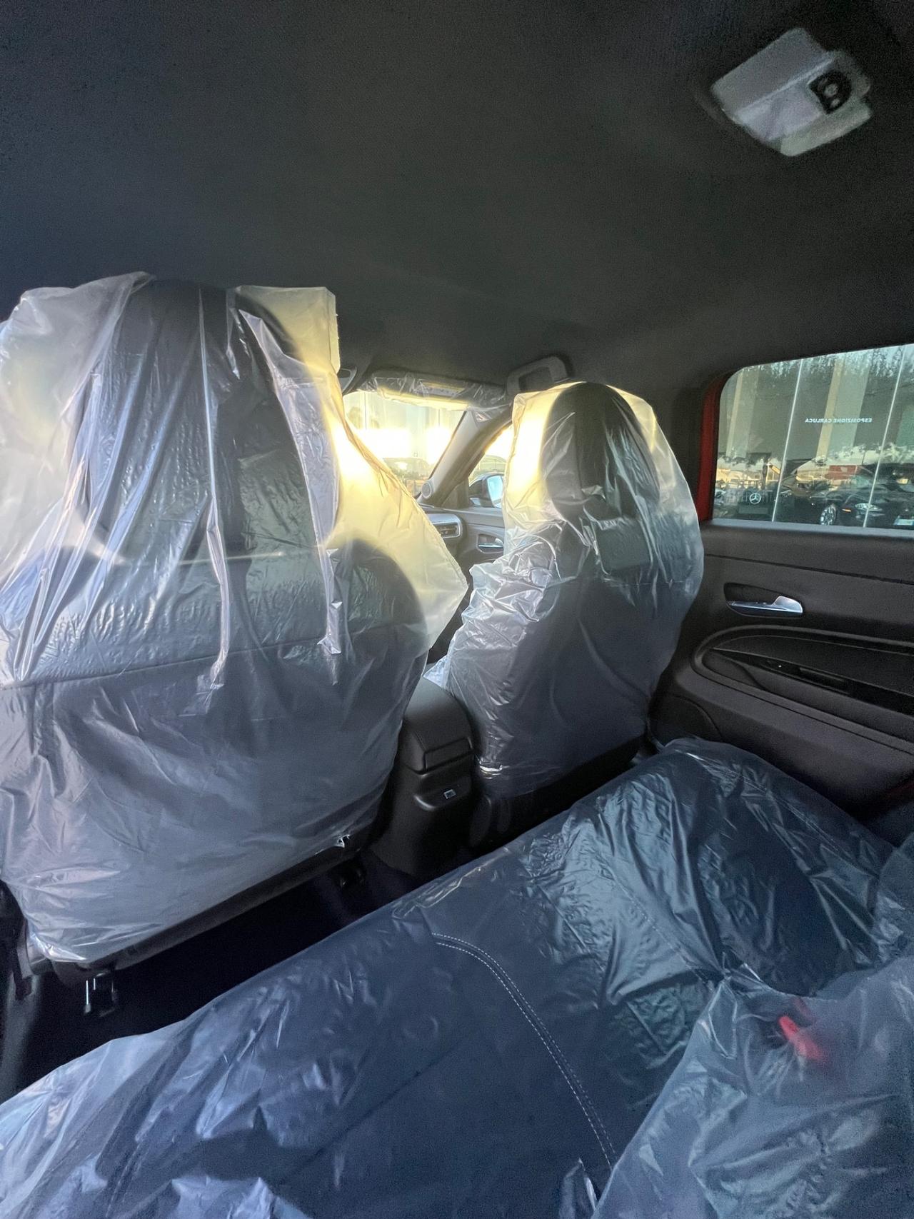 Jeep Avenger 1.2 Turbo 110 CV MHEV Altitude possibilità noleggio no scoring