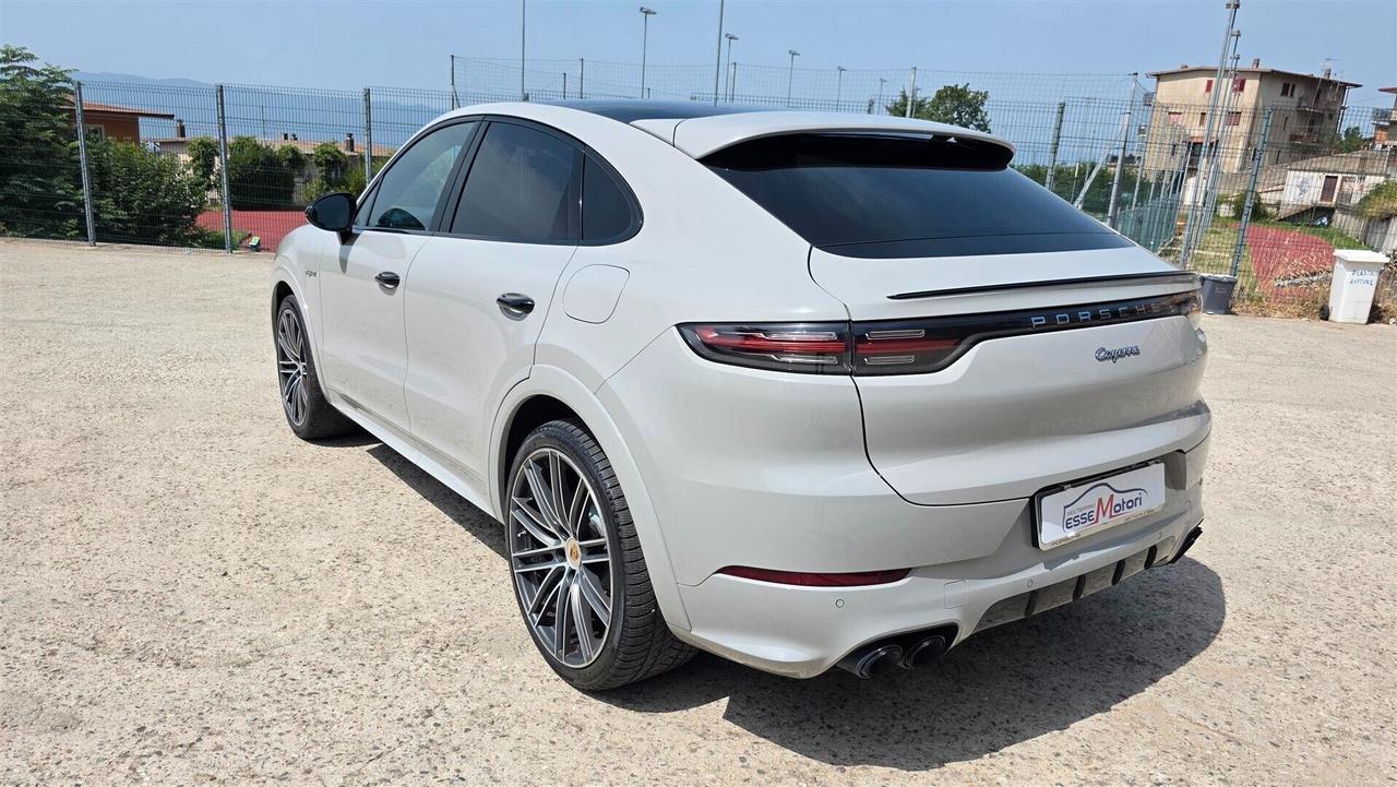 Porsche Cayenne Coupé 3.0 V6 E-Hybrid