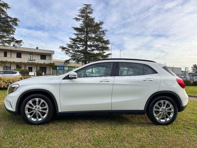 MERCEDES-BENZ GLA 180 d Executive UNIPRO - PDC - BT - CLIMA - 17