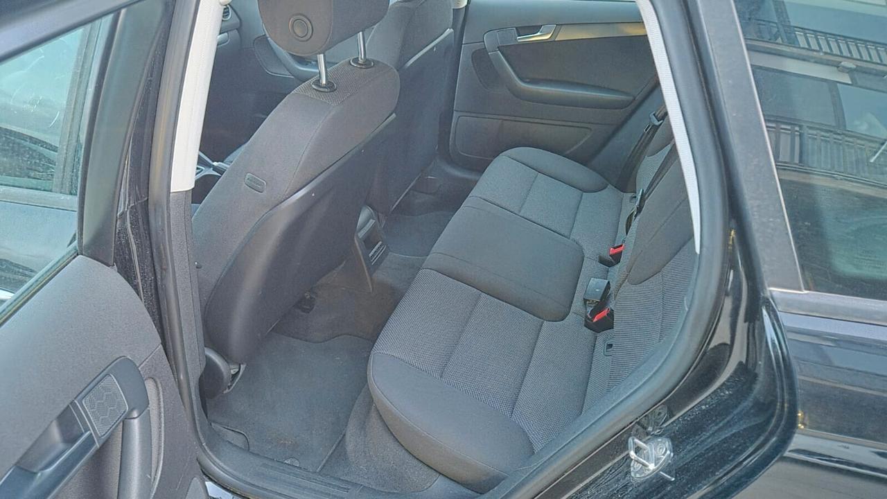 Audi A3 SPB 2.0 TDI AMBITION -2012 -MOLTO BELLA