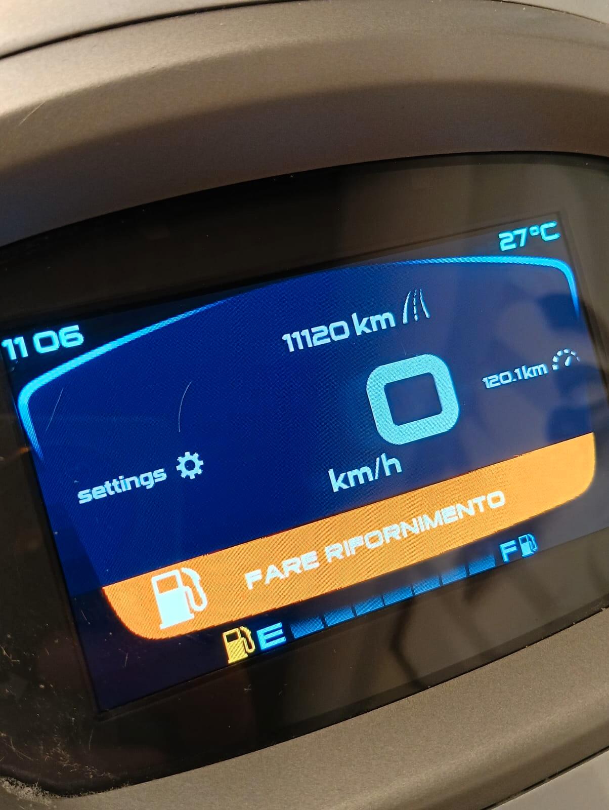 Vespa GTS 300 hpe SUPER TECH