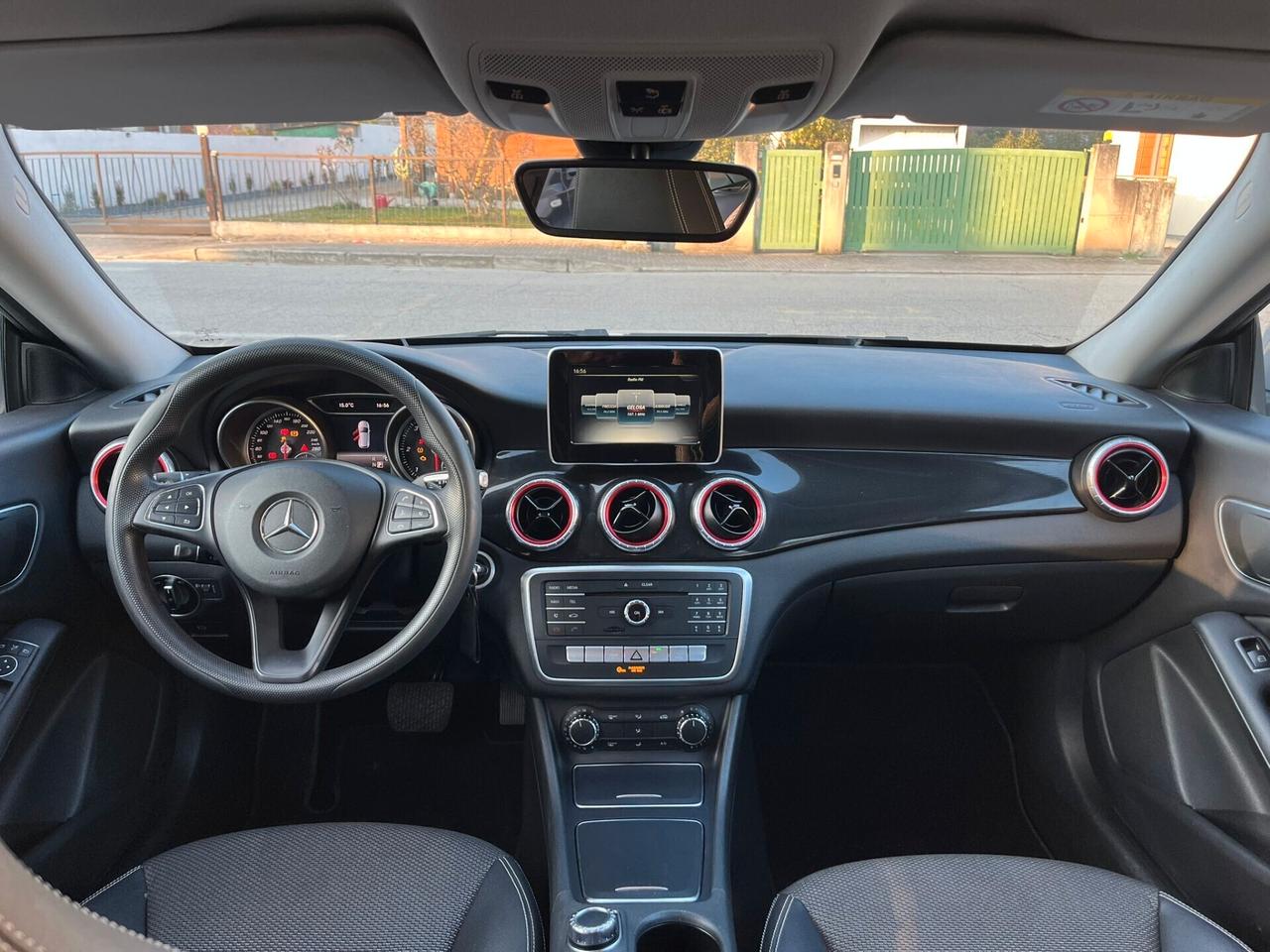 Mercedes-benz CLA 180 d S.W. Automatic Premium