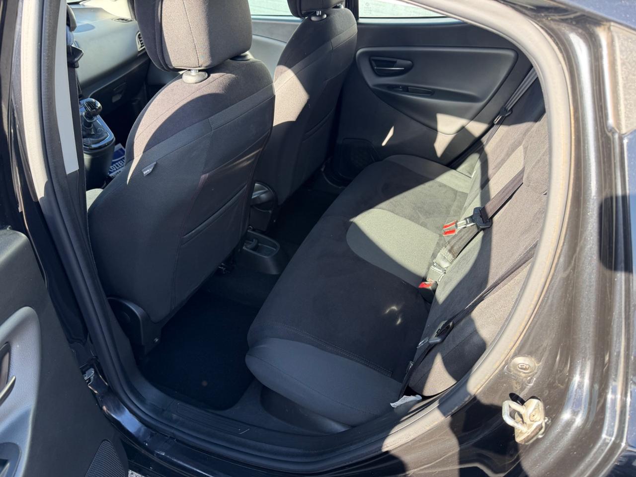 Lancia Ypsilon 1.2 69 CV 5 porte S&S Gold