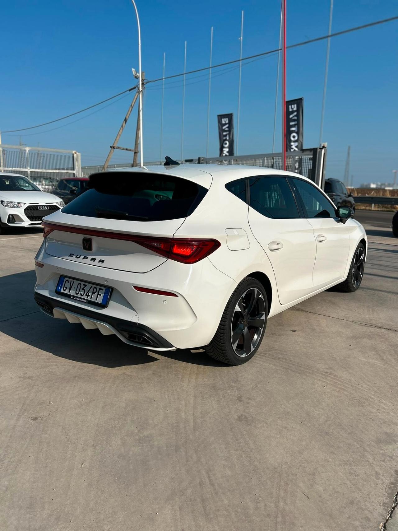 Cupra Leon 1.5 hybrid 150 CV