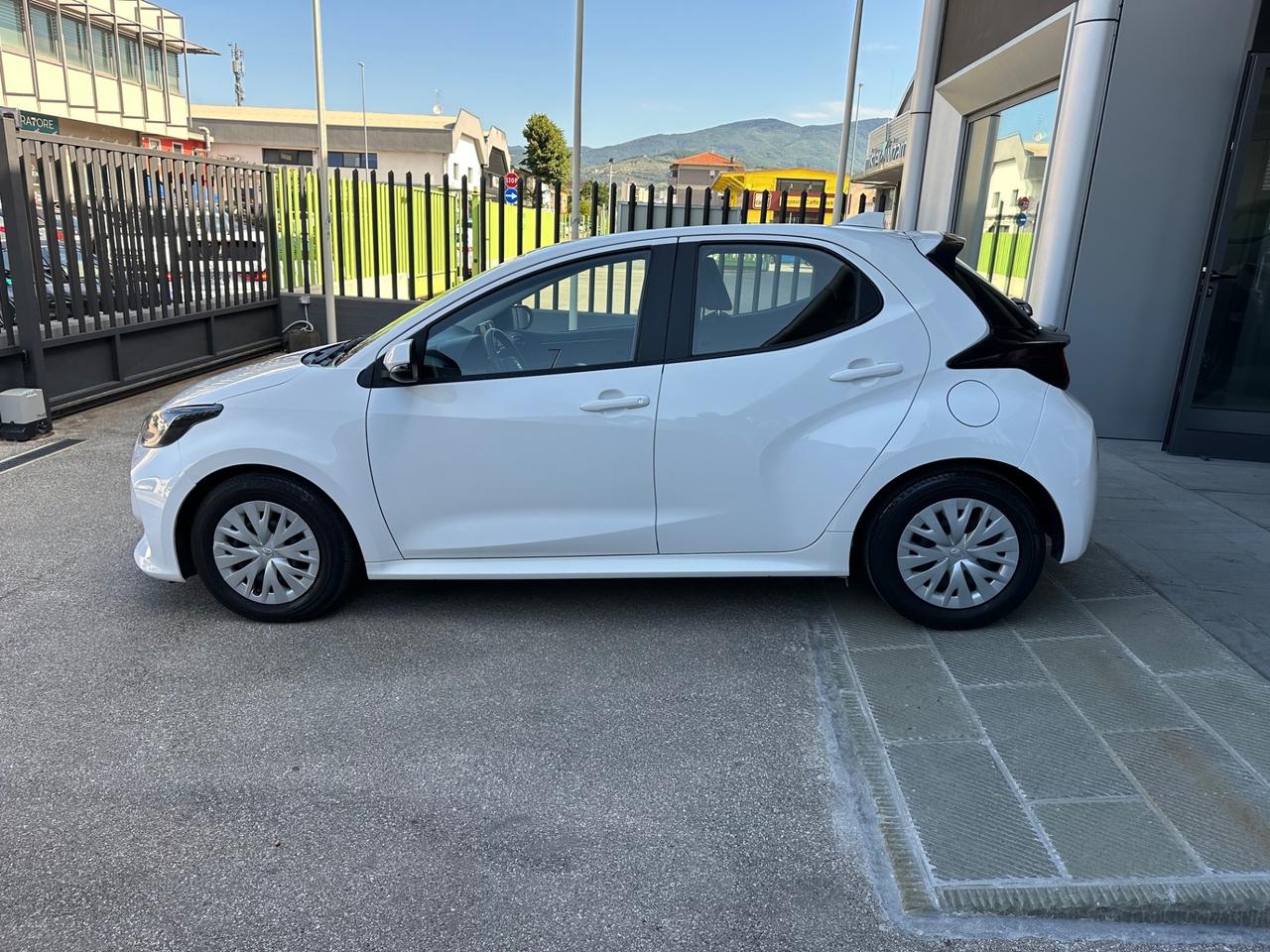 Toyota Yaris 1.0 5 porte Active