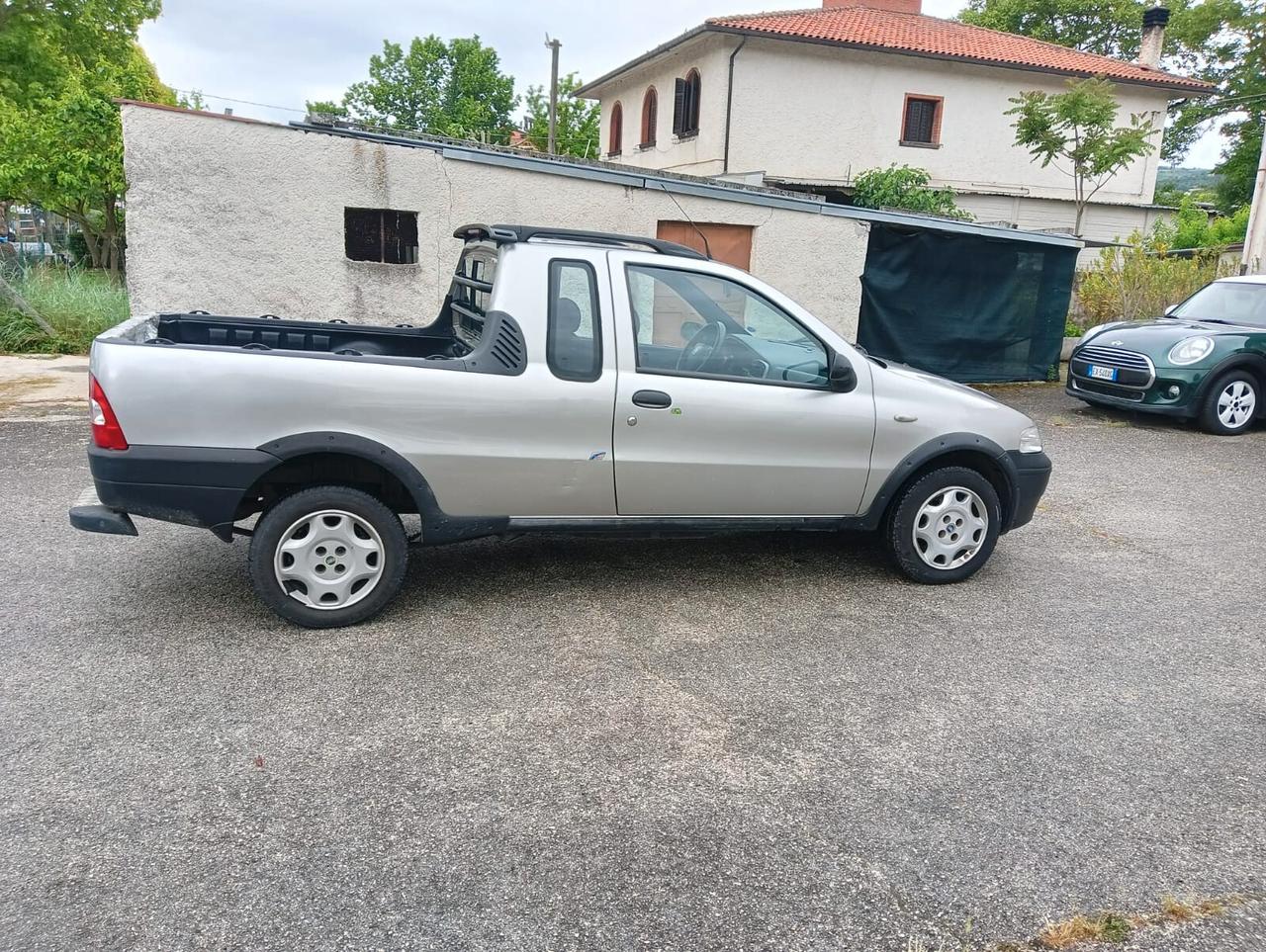 Fiat Strada 1.9 jtd Pick-up Cabina Lunga Adventure