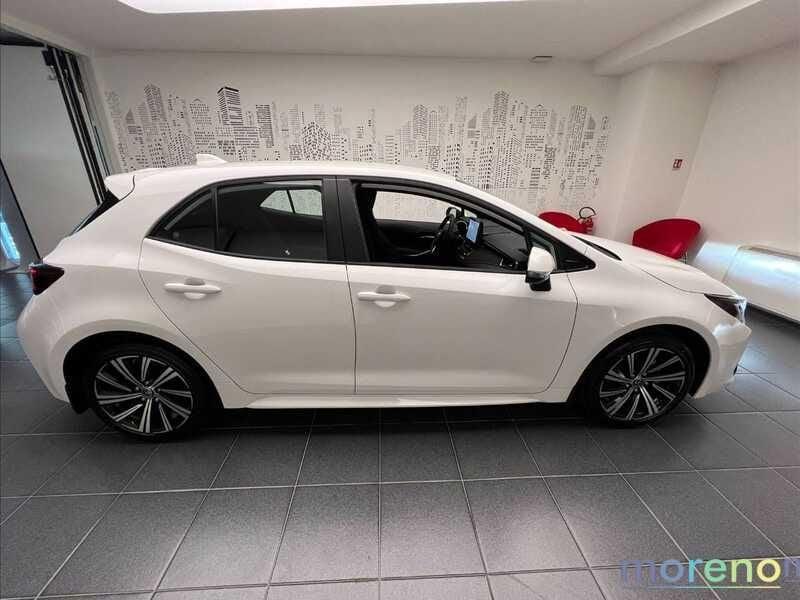 Toyota Corolla 1.8h Active
