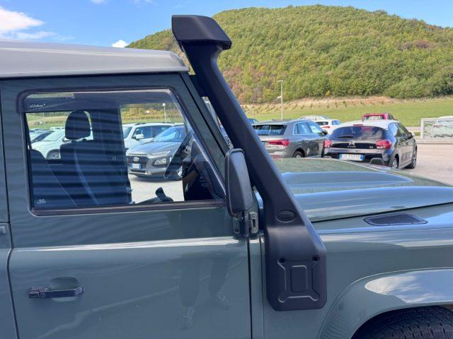 LAND ROVER Defender 90 2.4 TD4 Station Wagon SE ITALIANO VETTURA