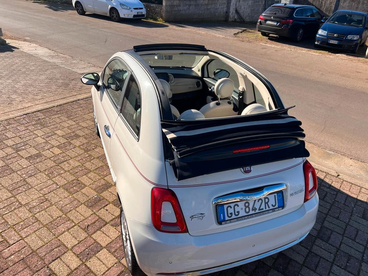 Fiat 500 C 1.0 Hybrid Dolcevita