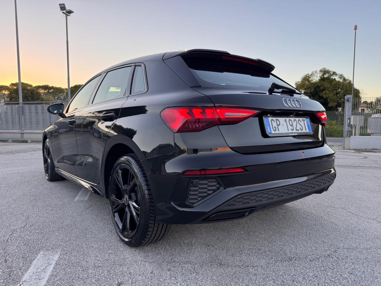 Audi A3 SPB 45 TFSI e S tronic line edition Identity Black