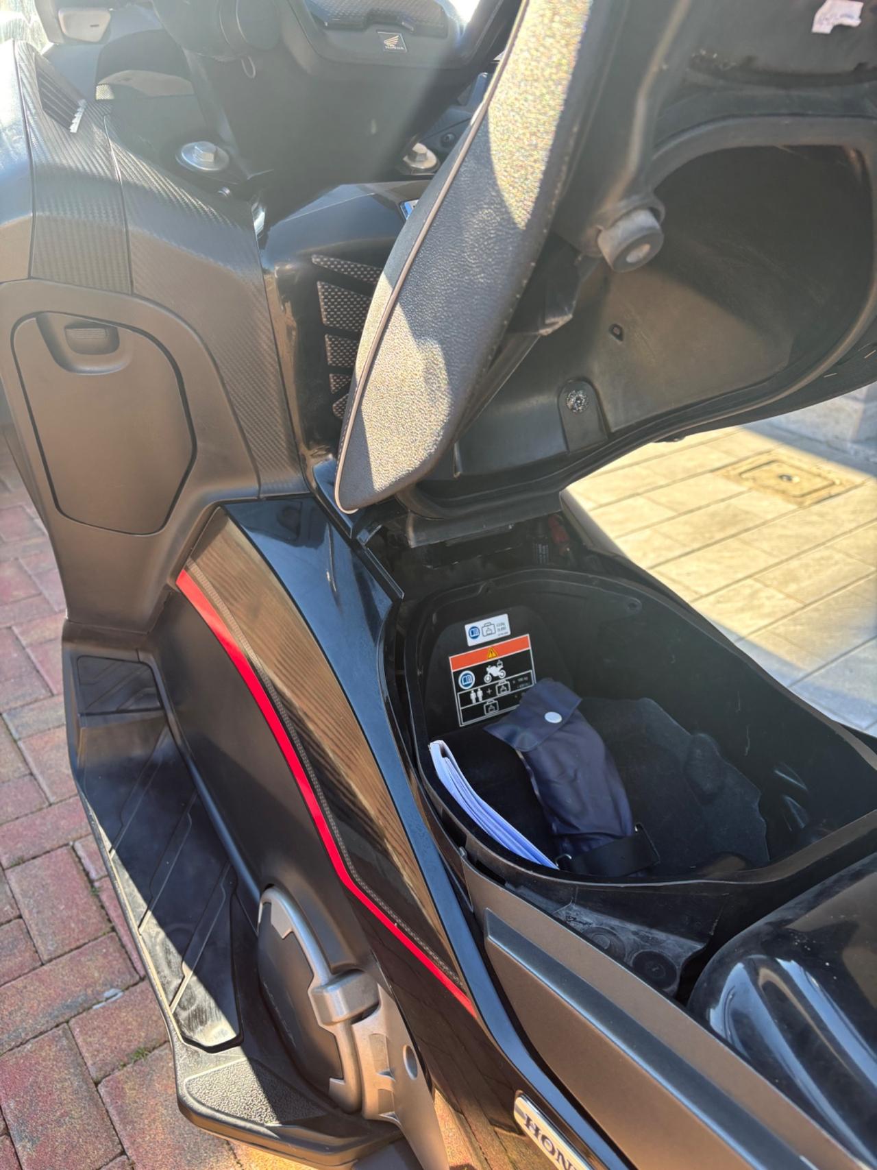 Honda Integra 750 S