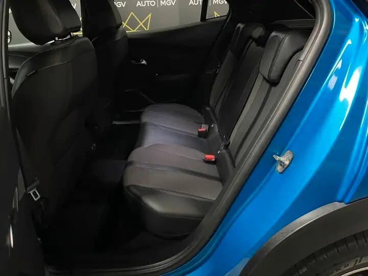 Peugeot 2008e ALLURE PACK 100kW