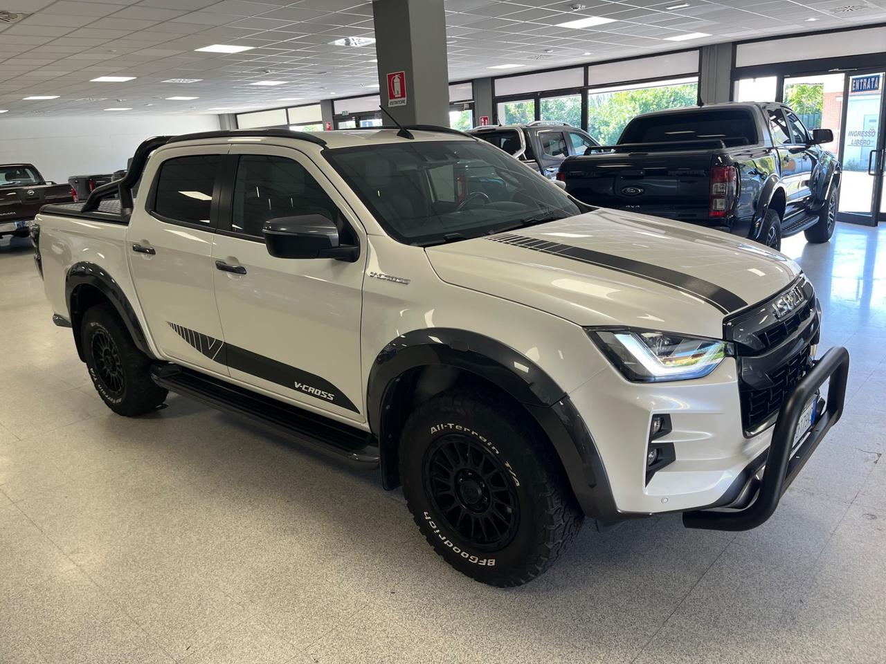 Isuzu D-Max V-CROSS N60FF 1.9 Crew 4X4 A/T