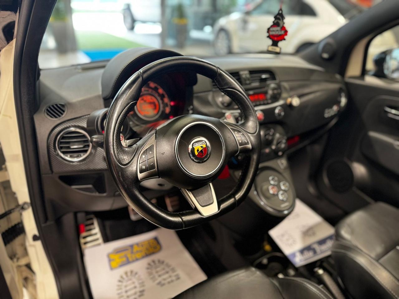 Abarth 500 C 1.4 Turbo T-Jet MTA Bicolore