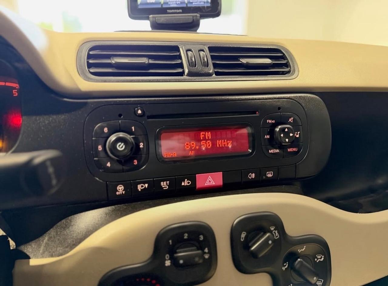Fiat Panda - 2013 1.2 Lounge Navigatore