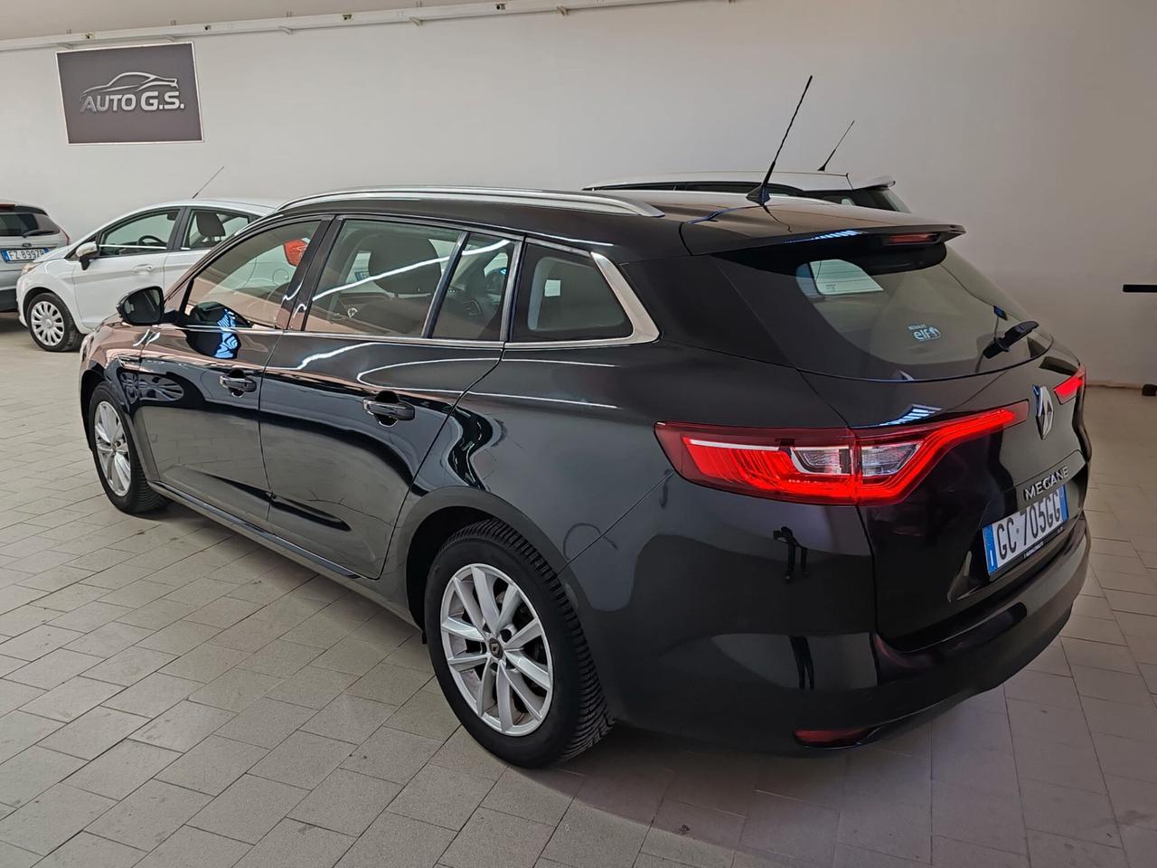 Renault Megane Mégane Sporter Blue dCi 115 CV EDC Business