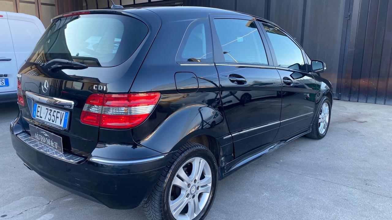 Mercedes-benz B 180 CDI BlueEFFICIENCY Premium