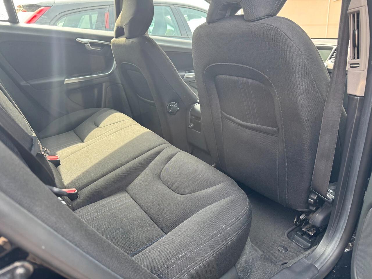 Volvo V60 T3 Powershift Momentum