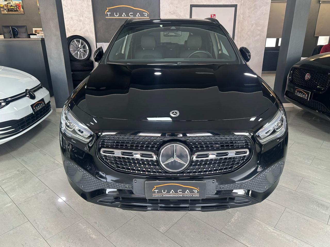 Mercedes-Benz GLA 200 Sport Plus GLA 200 D #9494