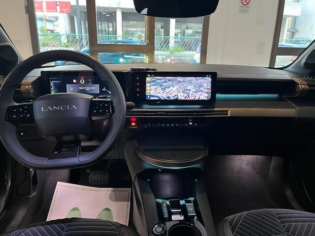 Lancia Ypsilon Hybrid e-DCT LX