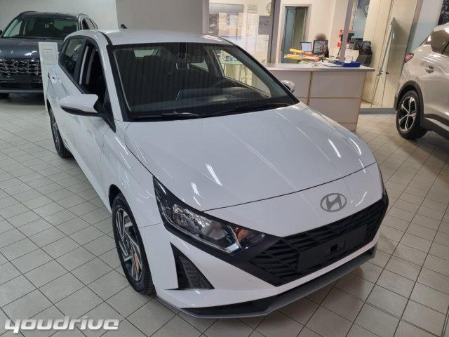 HYUNDAI i20 1.2 MPI MT GPL Connectline MY 25 KM0