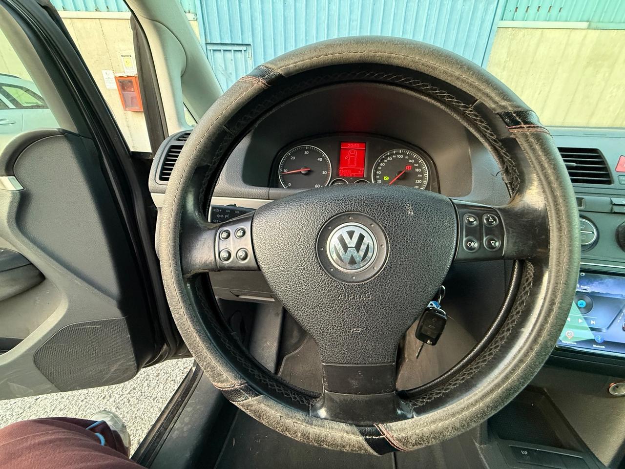 Volkswagen Touran 2.0 16V TDI DSG Trendline